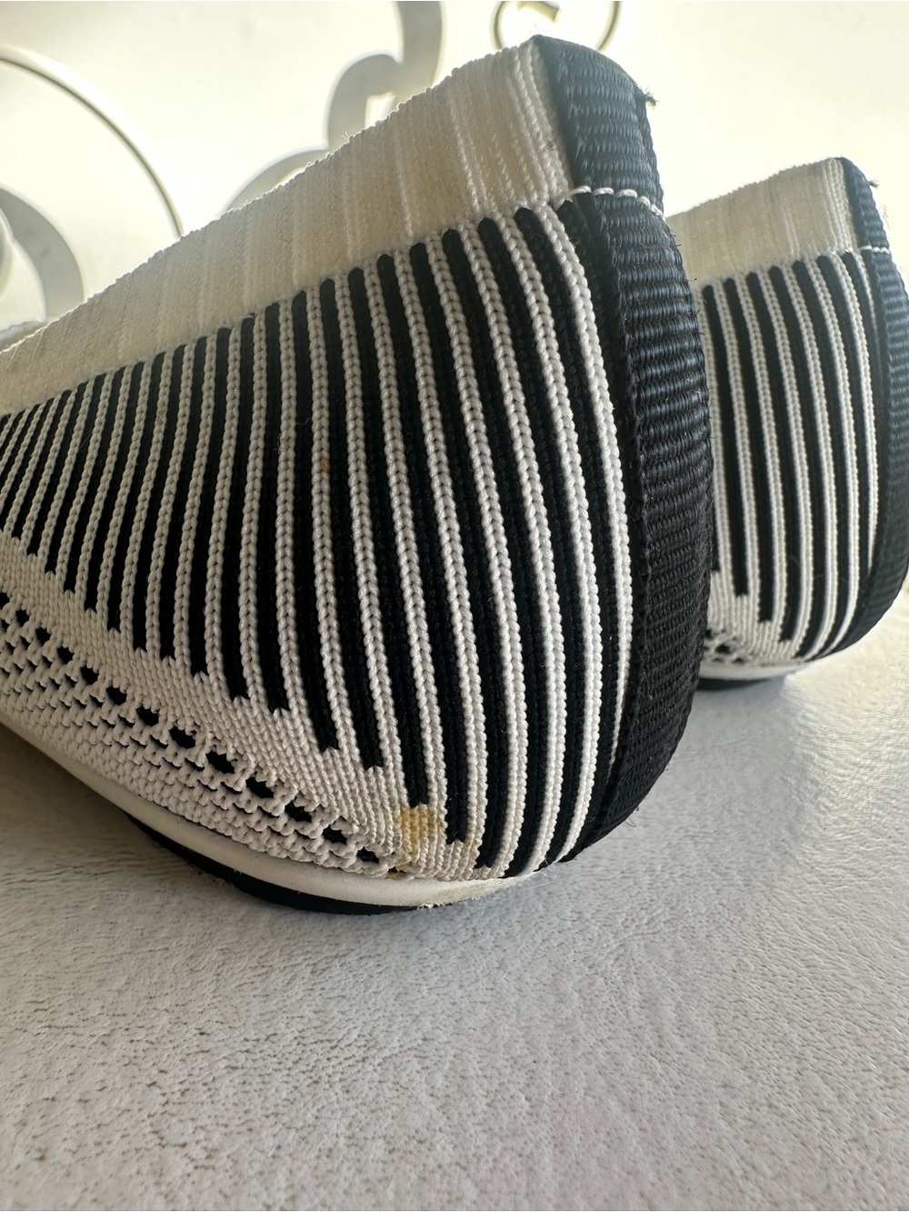 CHANEL Black and Cream Knit Ballet Flats with CC Logo - Picture 8 of 12